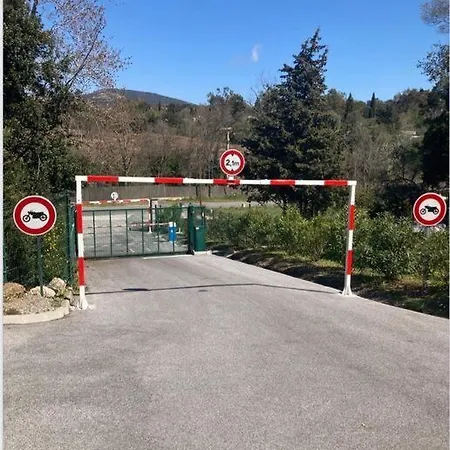 Les Restanques 1030 Arum Rez De Jardin 아파트 그리모